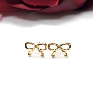 Vintage Gold Plated Bow Ribbon Stud Earrings Holiday Style